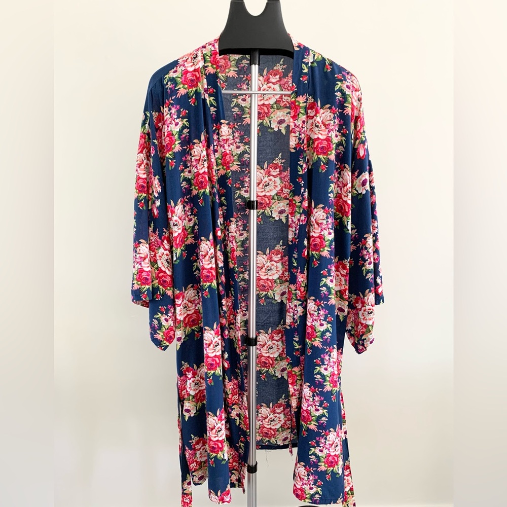 Floral Print Robe - Picture 2 of 6